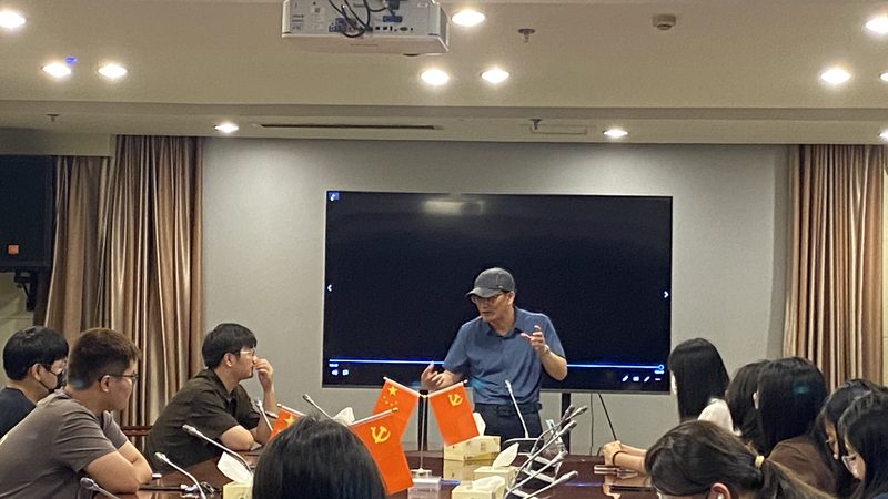 平台型公司主要提供影视制作技术支持，如后期制作、特效制作等。其特点包括：